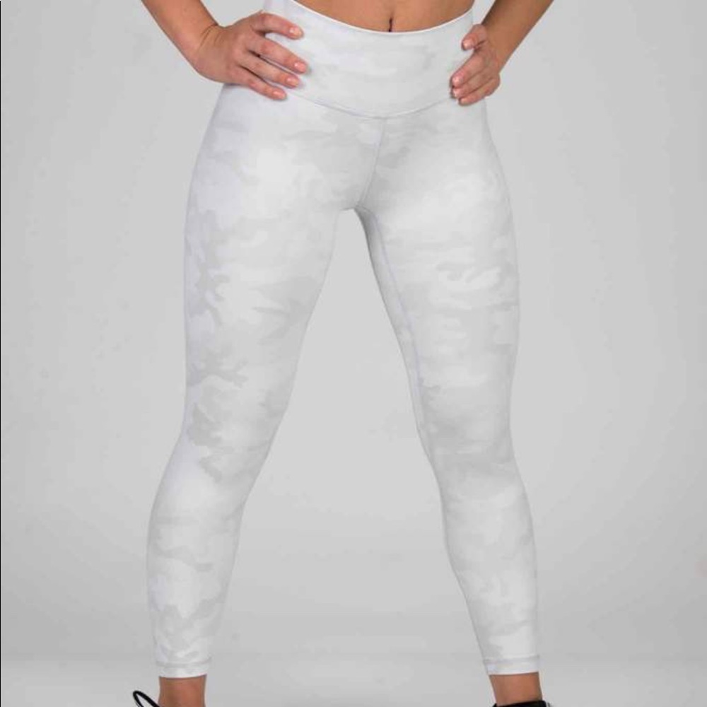 P’tula white stealth leggings
